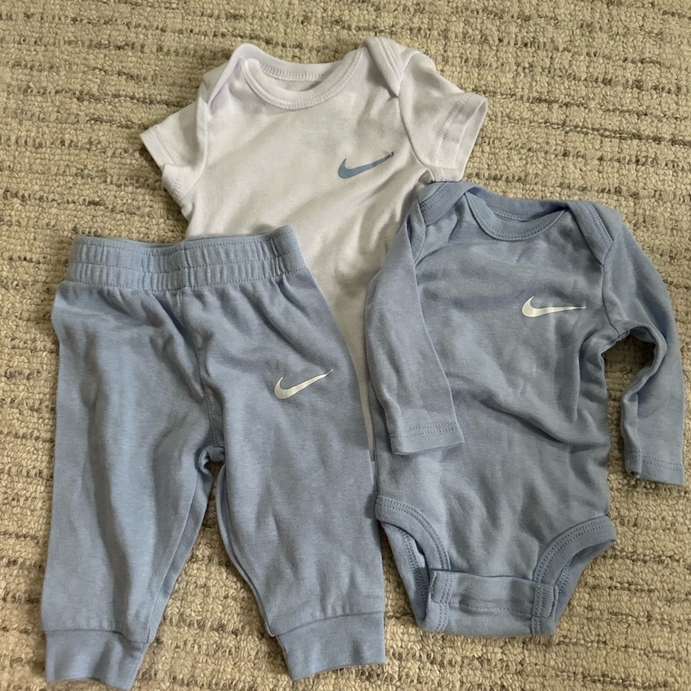 Nike White and Light Blue Baby Outfit Set